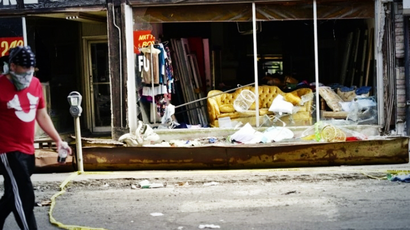 Thai stores in US damaged by looters as protests rage Thai stores in US damaged by looters as protests rage