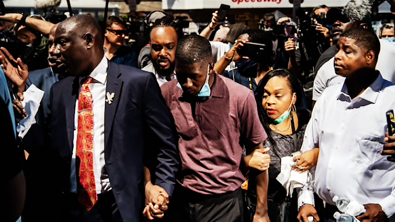 Minneapolis bolsters charges against officers in Floyd death Minneapolis bolsters charges against officers in Floyd death