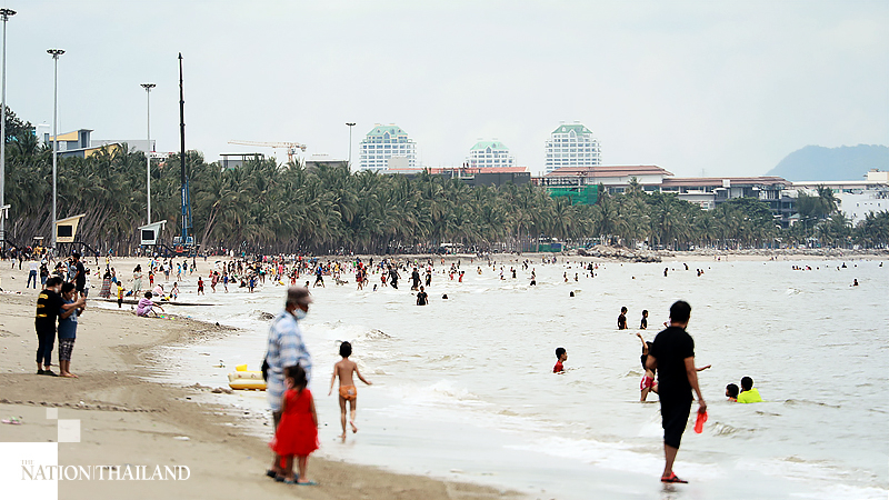 Gloomy future as further economic contraction predicted Gloomy future as further economic contraction predicted