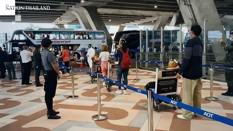 Two Thais out of 120 returning from India hospitalised with high fever Two Thais out of 120 returning from India hospitalised with high fever
