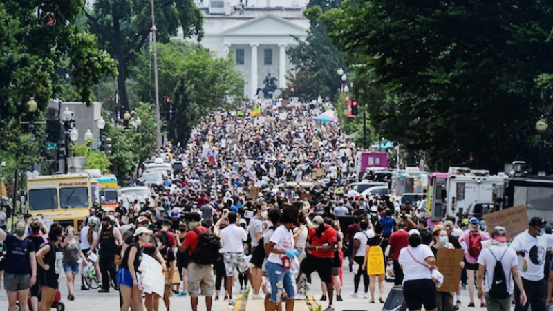 Thousands gather on 16th Street in front of the White House to protest the death of George Floyd. Tens of thousands of protesters are expected Saturday. MUST CREDIT: Washington Post photo by Jonathan Newton