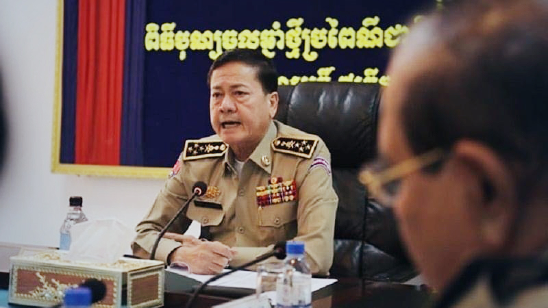 Cambodian police ordered to keep close watch on online media Cambodian police ordered to keep close watch on online media