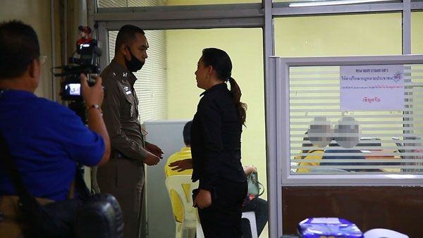 Samut Prakarn man arrested for allegedly sexually assaulting underage daughters Samut Prakarn man arrested for allegedly sexually assaulting underage daughters