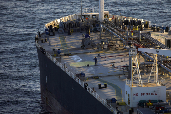 Oil plummets with economic jitters surging through markets Oil plummets with economic jitters surging through markets
