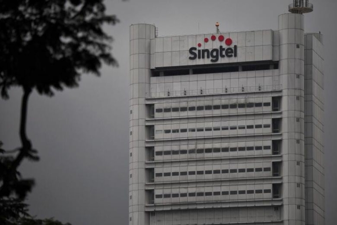 Singtel shares closed down 3.02 per cent to $2.57 on Thursday. ST PHOTO: KUA CHEE SIONG
