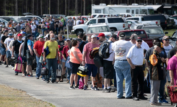 As coronavirus cases climb, some local officials put reopening on hold As coronavirus cases climb, some local officials put reopening on hold