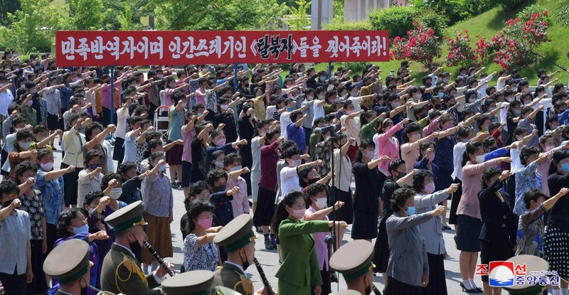 Sister of N. Korean leader says Pyongyang will take 'next step' against S. Korea Sister of N. Korean leader says Pyongyang will take 'next step' against S. Korea