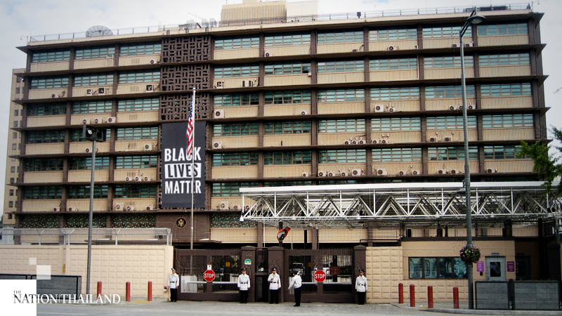U.S. embassy in Seoul removes Black Lives Matter banner, 2 days after it was unfurled U.S. embassy in Seoul removes Black Lives Matter banner, 2 days after it was unfurled
