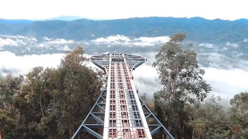 Longest skywalk into Betong’s sea of mist to open end of year Longest skywalk into Betong’s sea of mist to open end of year