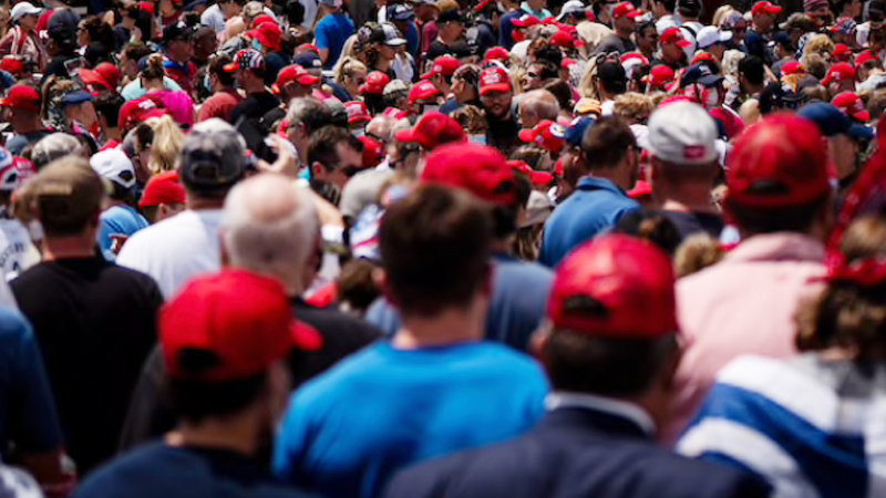 At a time of national crisis and division, Trump chooses to prepare for a fight At a time of national crisis and division, Trump chooses to prepare for a fight