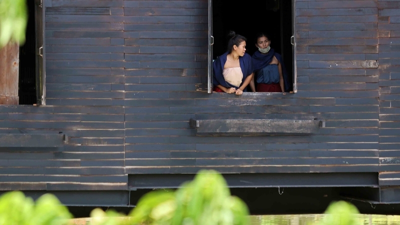 Photo by Tanachai Pramarnpanich