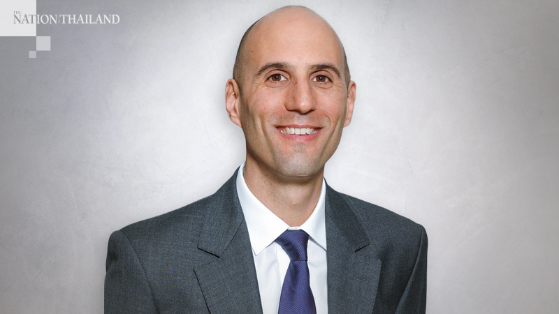 Samy Chaar, chief economist at Lombard Odier & CIE SA, says the bank prefers not to invest in emerging markets, especially in bank shares, energy or business sectors of the old economy. 