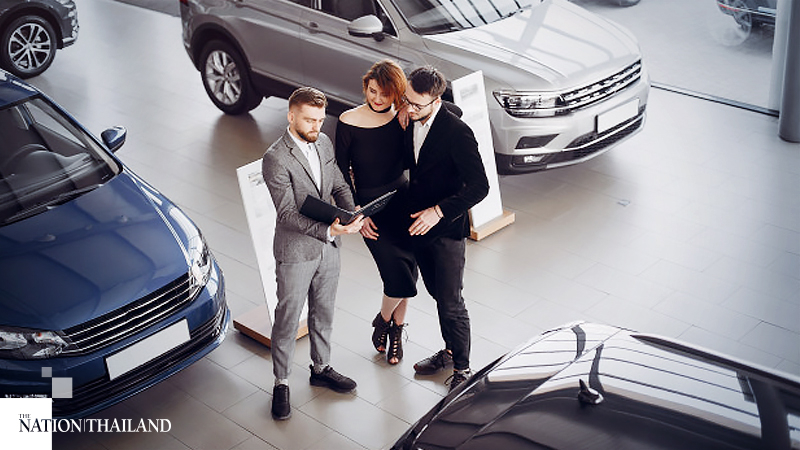 Automakers laud resilience of U.S. consumers buoying sales Automakers laud resilience of U.S. consumers buoying sales