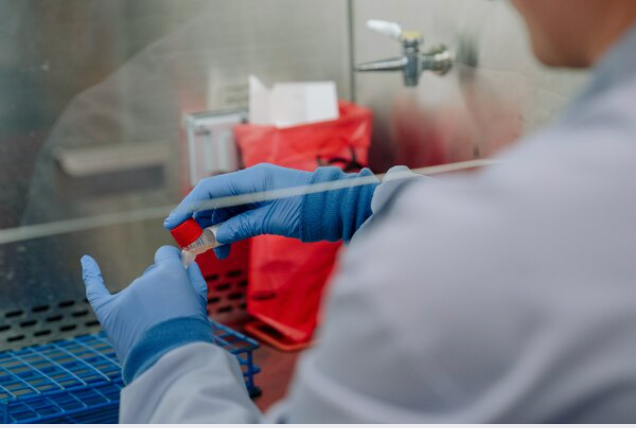 Administration makes it easier for drugmakers to profit from publicly funded coronavirus drugs, critics say Administration makes it easier for drugmakers to profit from publicly funded coronavirus drugs, critics say
