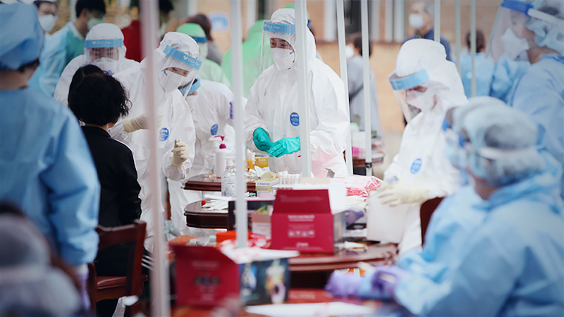 Patient surge puts fresh strain on hospitals in Gwangju Patient surge puts fresh strain on hospitals in Gwangju