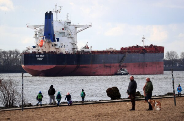 Key countries agree to help bring home stuck seafarers Key countries agree to help bring home stuck seafarers