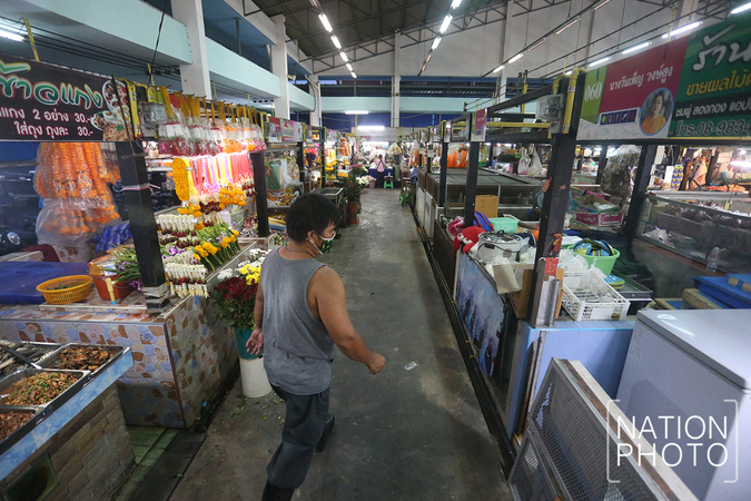 Rayong fresh market sees fewer customers Rayong fresh market sees fewer customers