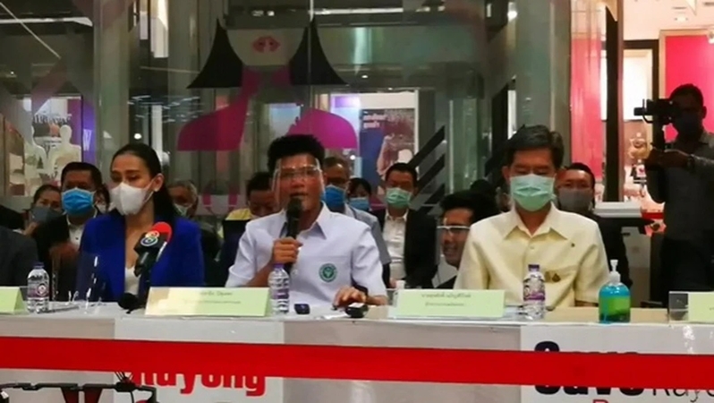 Rayong senior officer promises Bt100,000 to anyone who contracts Covid-19 after visiting Rayong Rayong senior officer promises Bt100,000 to anyone who contracts Covid-19 after visiting Rayong