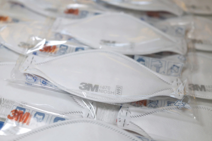 3M, based in Minnesota, said it will import 166.5 million masks over the next three months, mostly from its factory in China. (Justin Chin/Bloomberg News)