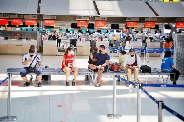 Big jump in Suvarnabhumi traffic after fifth phase of lockdown easing Big jump in Suvarnabhumi traffic after fifth phase of lockdown easing