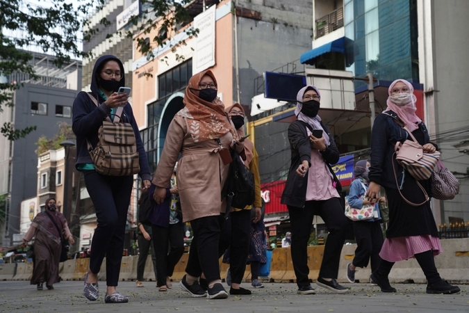 Indonesia to start vaccine trial from next month as virus spikes Indonesia to start vaccine trial from next month as virus spikes