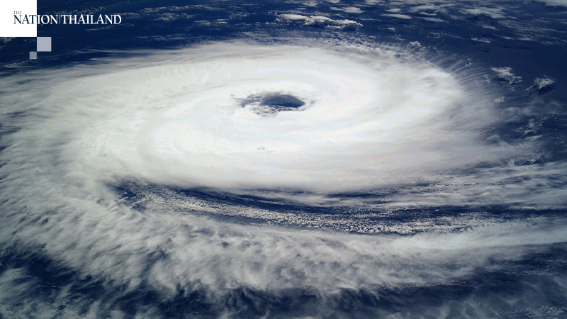 Isaias, now a tropical storm, barrels toward Florida before it surges up entire East Coast Isaias, now a tropical storm, barrels toward Florida before it surges up entire East Coast