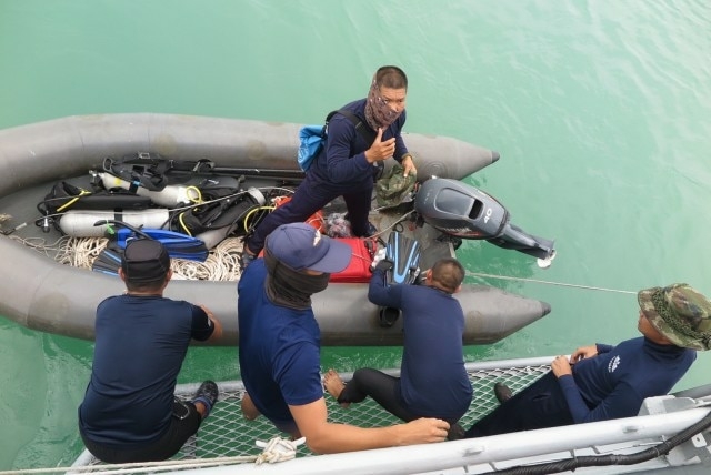 Navy Seals help hunt for three missing in Samui ferry disaster Navy Seals help hunt for three missing in Samui ferry disaster