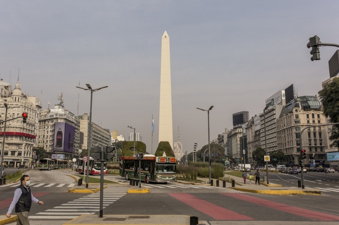 Argentina reaches $65 billion restructuring deal after default Argentina reaches $65 billion restructuring deal after default