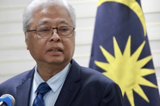 Nearly 10,000 have returned to M'sia since July 24, only 20 tested positive for Covid-19, says Ismail Sabri Nearly 10,000 have returned to M'sia since July 24, only 20 tested positive for Covid-19, says Ismail Sabri