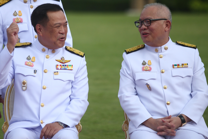 Prayut divvies up responsibilities among his six deputies Prayut divvies up responsibilities among his six deputies