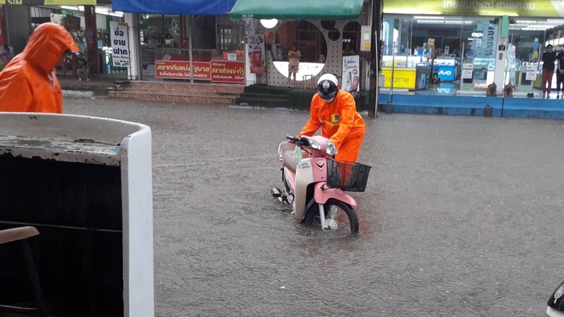 Heavy rainfall inundates low-lying Bueng Kan province Heavy rainfall inundates low-lying Bueng Kan province