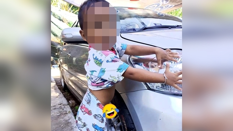 Boy, 2, in coma after being left for 7 hours in van Boy, 2, in coma after being left for 7 hours in van