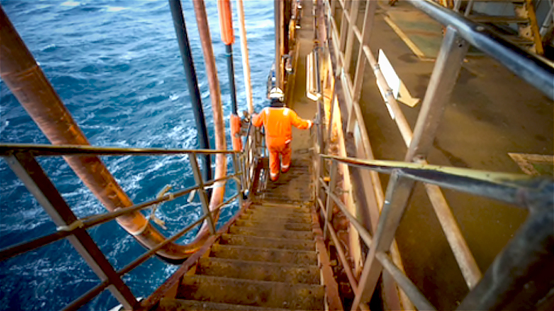 Oil rises with stronger equities on signals of economic recovery Oil rises with stronger equities on signals of economic recovery