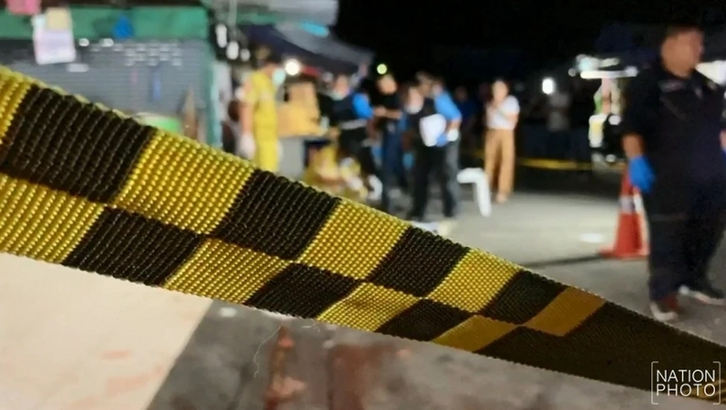 Quarrel over a scratch leaves one dead, 2 injured at Bangkok liquor store Quarrel over a scratch leaves one dead, 2 injured at Bangkok liquor store