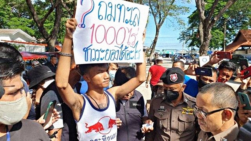 Student activist detained as he demands answers over sea-reclamation project Student activist detained as he demands answers over sea-reclamation project