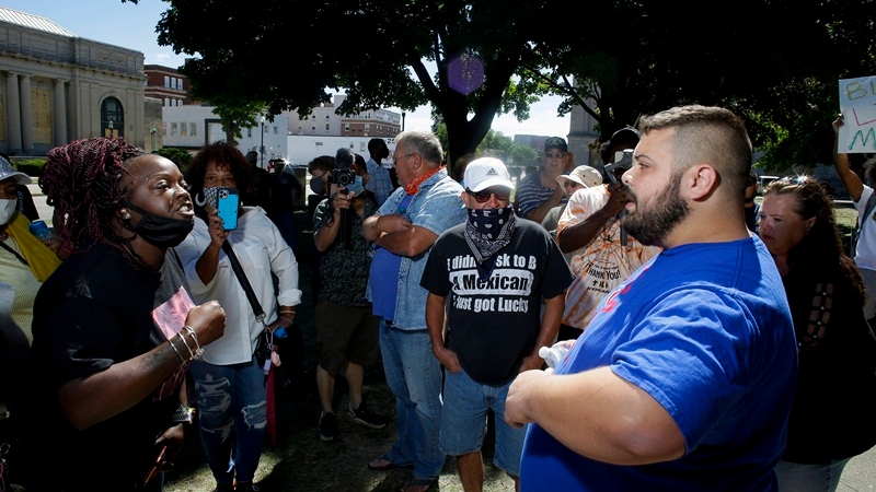 Trump to visit Kenosha, Wis., as local officials ask him to stay away Trump to visit Kenosha, Wis., as local officials ask him to stay away