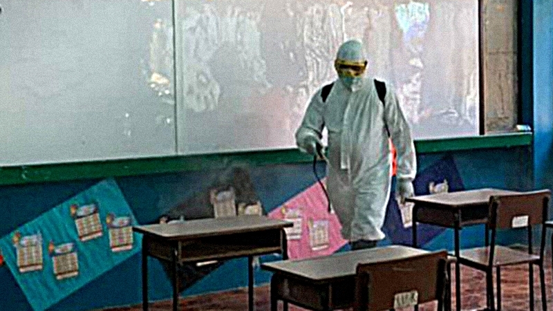 Kanchanaburi school shuts for three days to prevent Covid-19 infection Kanchanaburi school shuts for three days to prevent Covid-19 infection