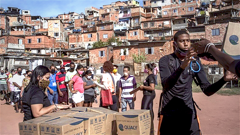 Brazil hands out so much covid cash that poverty nears a low Brazil hands out so much covid cash that poverty nears a low