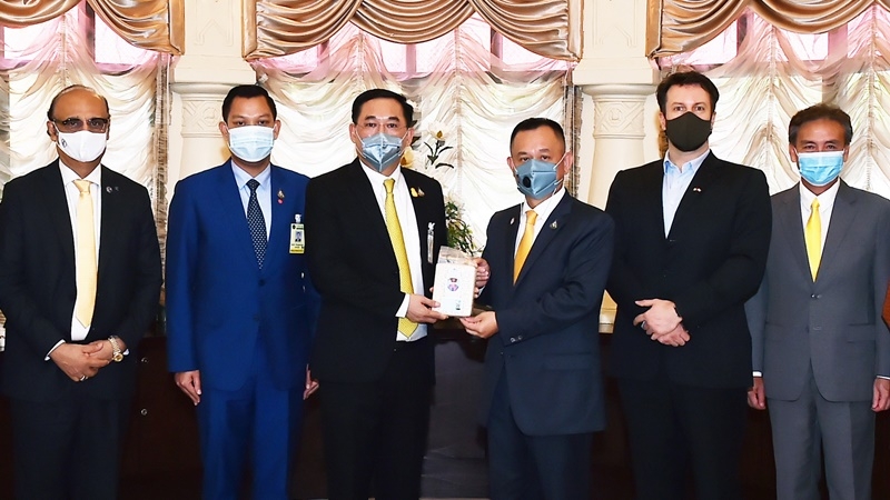 Govt looking into visa extension for stranded foreigners Govt looking into visa extension for stranded foreigners