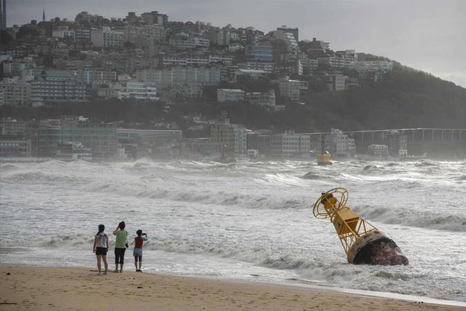 Typhoon Haishen intensifies, poised to hit Japan and Korea just days after another damaging storm Typhoon Haishen intensifies, poised to hit Japan and Korea just days after another damaging storm