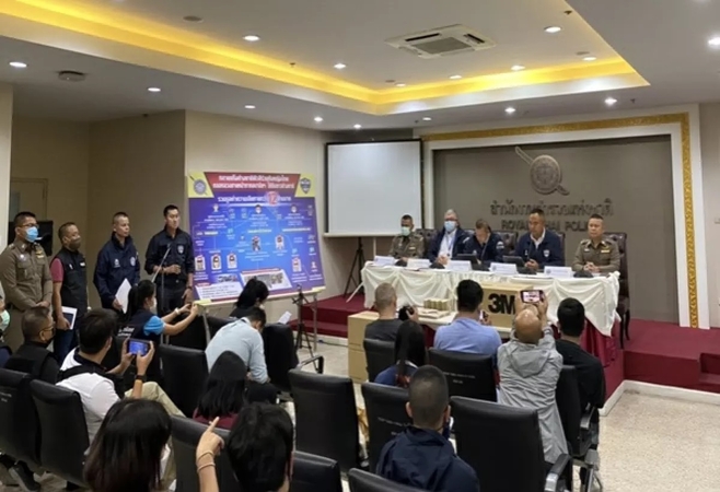 Police bust gang of international scammers Police bust gang of international scammers