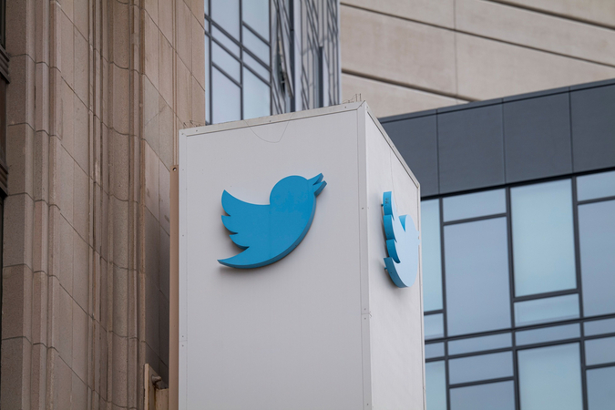 Even non-famous Twitter users can make money from viral tweets Even non-famous Twitter users can make money from viral tweets