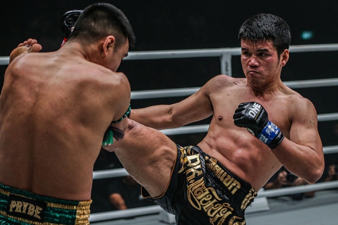 PK Saenchaimuaythaigym 