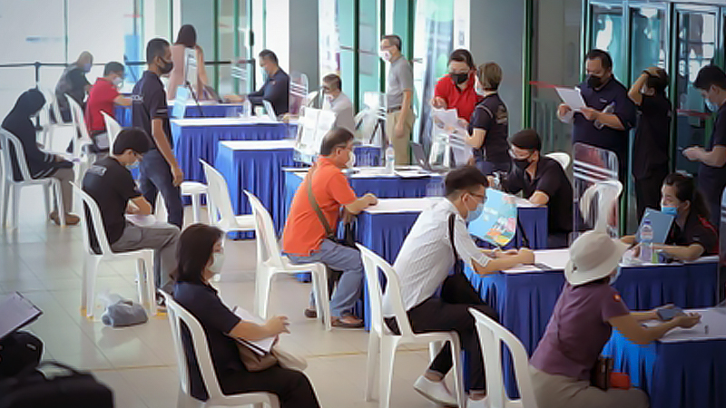 Thousands of jobs in Singapore may go in next 6 months, say experts Thousands of jobs in Singapore may go in next 6 months, say experts