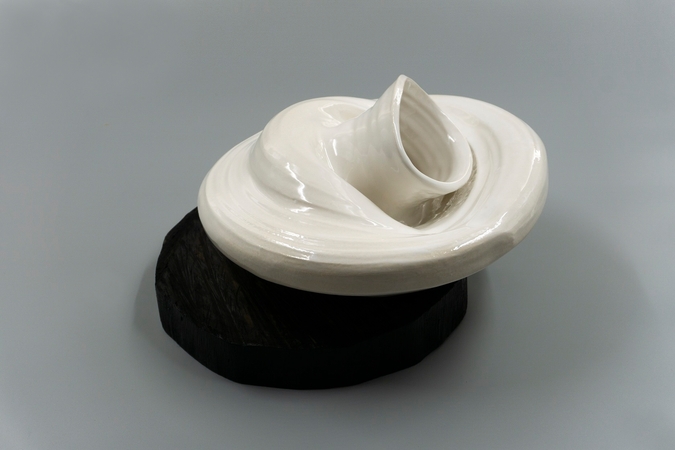 James Seet - Sabi no.14, 2020, Ceramics, 31 x 17 x 29 cm