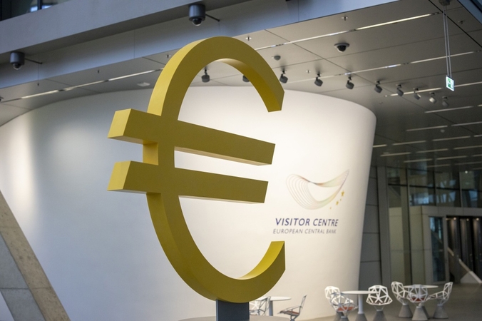 A euro currency symbol sits on display in the visitor centre at the European Central Bank (ECB) building in Frankfurt, Germany, on Nov. 4, 2019. MUST CREDIT: Bloomberg photo by Alex Kraus.
Photo by: Alex Kraus — Bloomberg
Location: Frankfurt, Germany