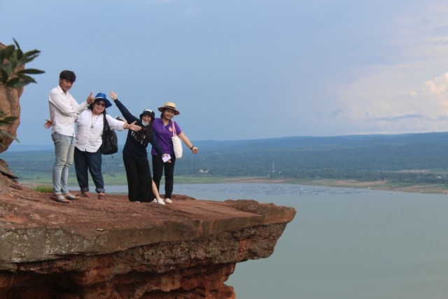 Tourists flock back to spectacular Korat peak Tourists flock back to spectacular Korat peak