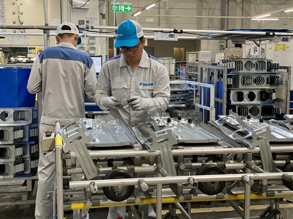 A factory in Hưng Yên Province. Việt Nam is expected to be the only Southeast Asian economy to grow this year as a result of the pandemic. – VNS Photo Thu Ngân