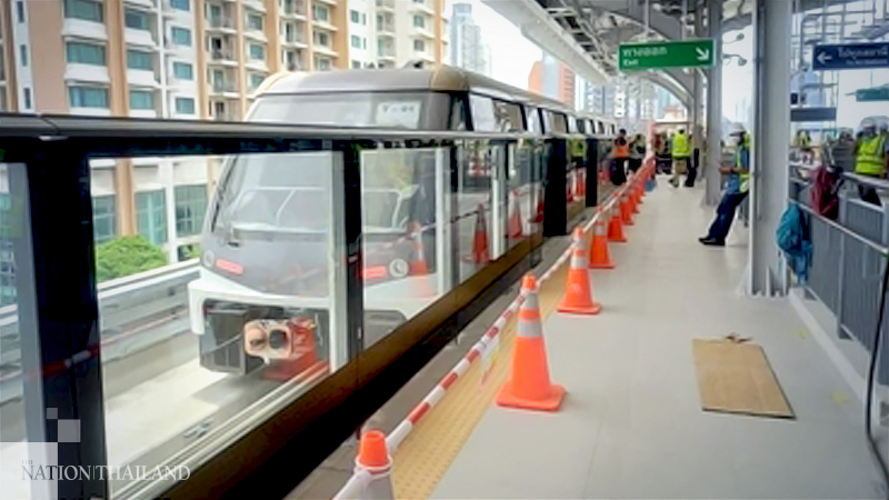 Gold Line monorail service postponed to year-end Gold Line monorail service postponed to year-end