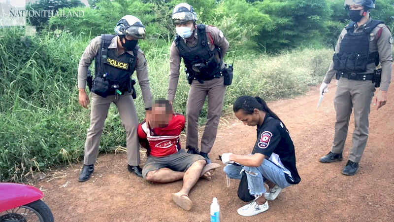 Alcoholic arrested for running after mother with a knife Alcoholic arrested for running after mother with a knife